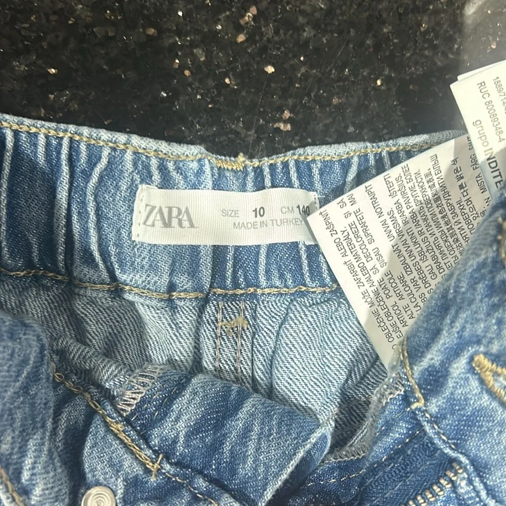 Girls Zara Shorts - Picture 2 of 4